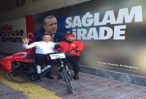 Almanya'dan Bisikleti ile Sehit ve Gazi Ziyareti