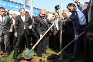Üsküdar’da Erguvan Şenliği